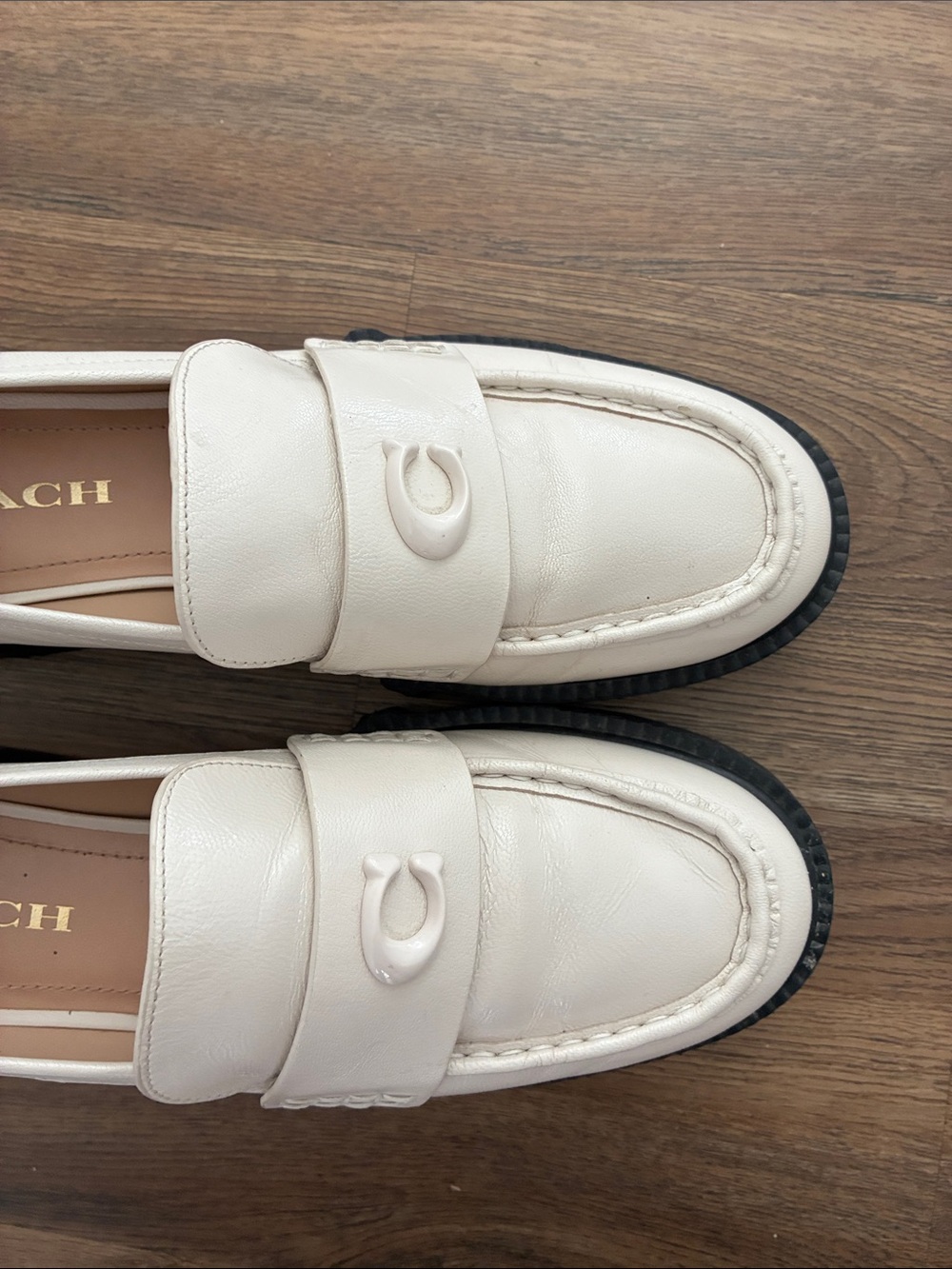 Coach Leah Loafer - Picture 2 of 8